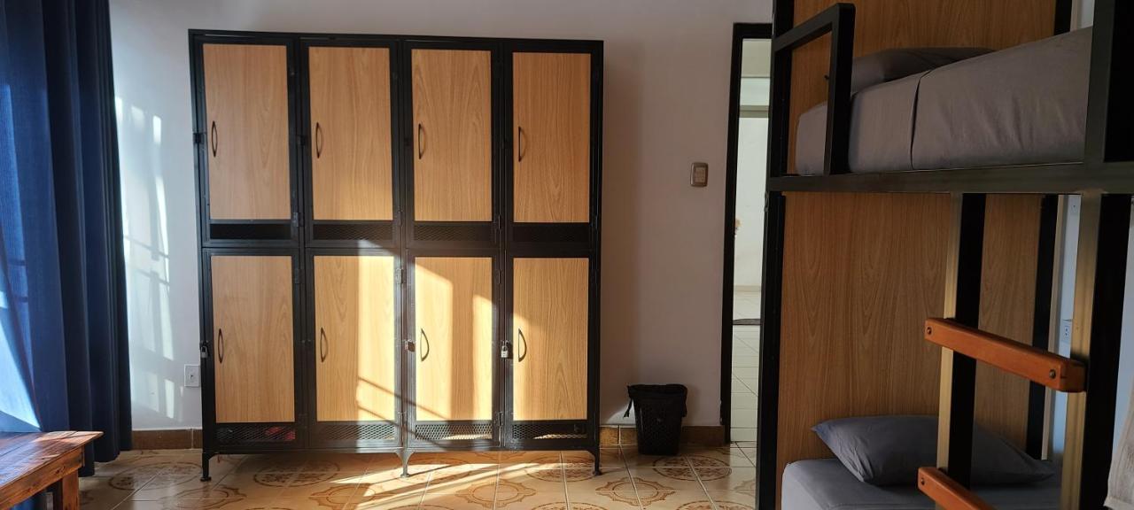 Hostal Backpackers Travelero Hotel Санта Крус де ла Сиера Екстериор снимка